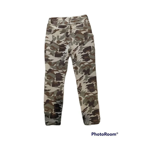 kendall and kylie ultra high camouflage jeans size 28 - Picture 3 of 6